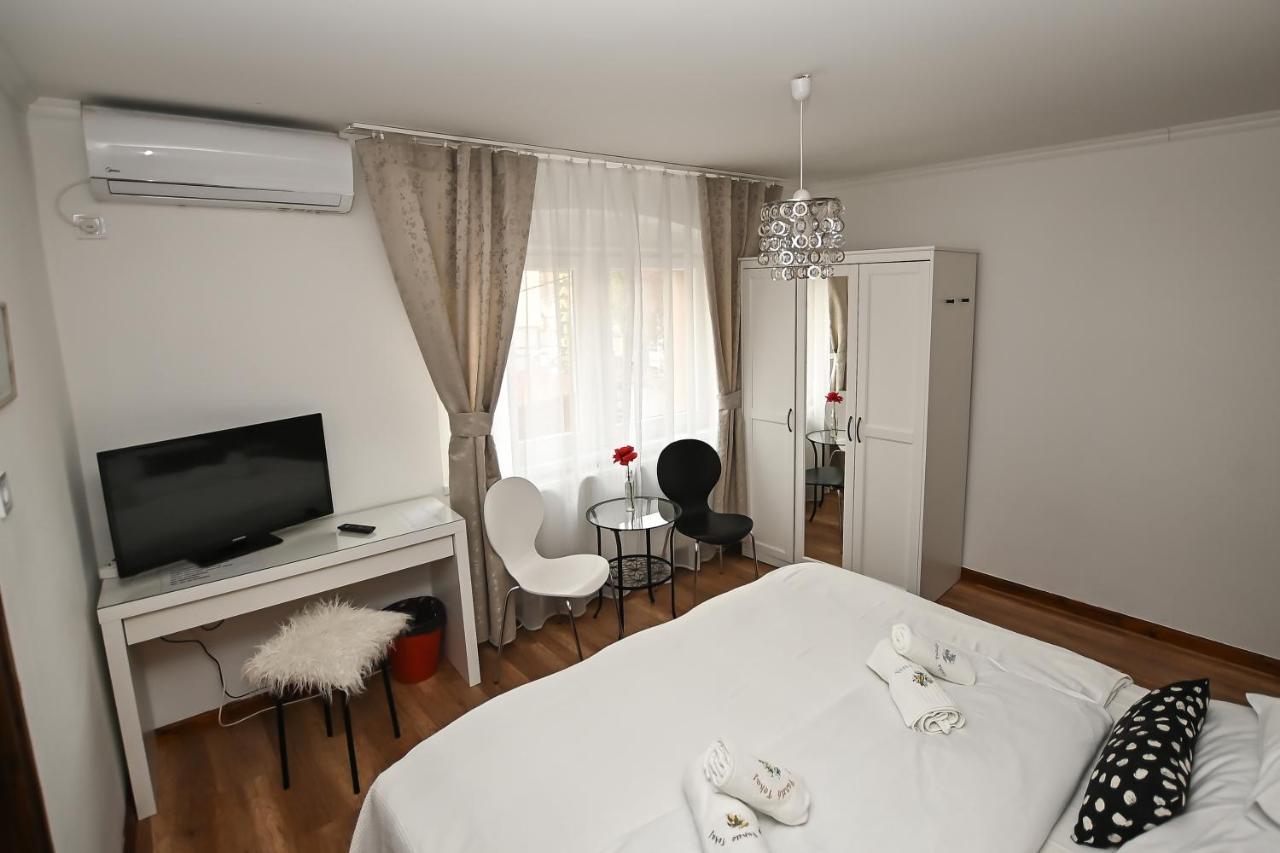 Vasko Panzio Borpince Bed & Breakfast Tokaj Bagian luar foto